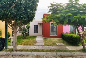 Casa en  Calle Fray Serafín, Comúntuoso, Santa Cruz De Juventino Rosas, Guanajuato, 38255, Mex