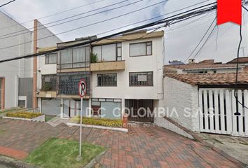 Apartamento en  Niza Norte, Bogotá