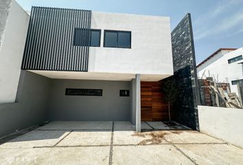 Casa en  Calle Huizache, Zibata, Zona Cactus, El Marqués, Querétaro, 76269, Mex