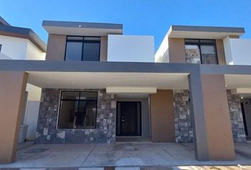 Casa en  Calle Rivalta, Rivello Residencial, Hermosillo, Sonora, 83323, Mex