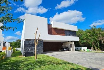 Casa en condominio en  Yucatán Country Club, Mérida, Yucatán