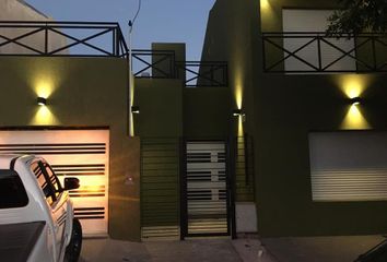 Casa en  Calle Monteagudo 2020, Pergamino, B2700, Provincia De Buenos Aires, Arg