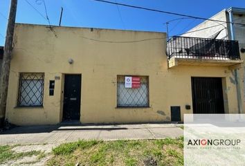 Casa en  Calle Catorce 2310, La Plata, Provincia De Buenos Aires, Arg