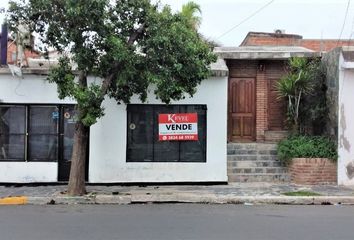 Casa en  Avenida Misiones, San Fernando Del Valle De Catamarca, Capital, K4700, Catamarca, Arg