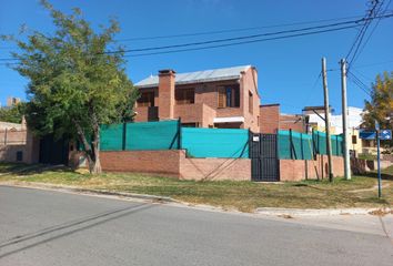 Casa en  Avenida De Mayo 119, Alta Gracia, Santa María, X5186, Córdoba, Arg