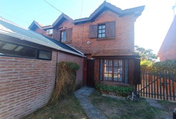 Casa en  Calle Javier Rosas 671, Mar De Ajó, La Costa, Provincia De Buenos Aires, Arg