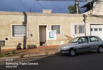 Casa en  Calle Magallanes 731, Pergamino, B2700, Provincia De Buenos Aires, Arg