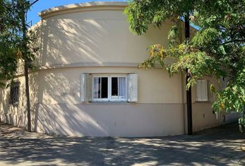 Casa en  Calle Brown, Bahía Blanca, Provincia De Buenos Aires, Arg