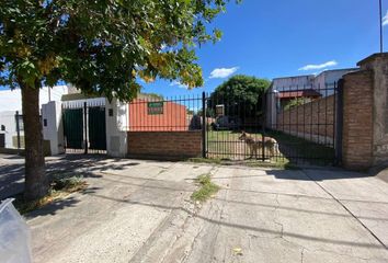 Casa en  Calle Cacique Venancio 801-899, Bahía Blanca, B8001, Provincia De Buenos Aires, Arg