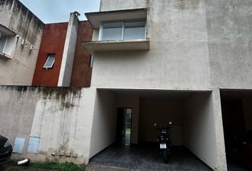 Casa en  Calle Saavedra Lamas 525-525, Yerba Buena, T4107, Tucumán, Arg