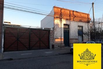 Casa en  Calle General Paz 1203, Tandil, B7000, Provincia De Buenos Aires, Arg