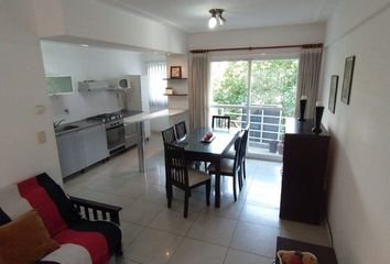 Departamento en  Calle La Rioja 1325, Mar Del Plata, General Pueyrredón, B7600, Provincia De Buenos Aires, Arg