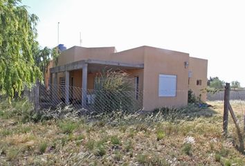 Casa en  Calle Matheu, Bahía Blanca, B8002, Provincia De Buenos Aires, Arg