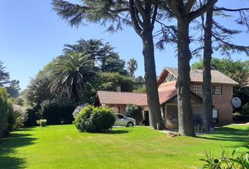 Casa en  Calle Arturo, Sierra De Los Padres, General Pueyrredón, Provincia De Buenos Aires, Arg