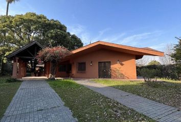 Casa en  Calle Jorge Luis Borges 2410, Yerba Buena, Tucumán, Arg