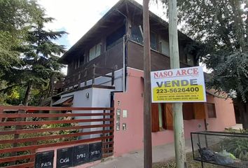 Casa en  Calle Nuestra Señora De La Concepción 70, Sierra De Los Padres, General Pueyrredón, B7626, Provincia De Buenos Aires, Arg