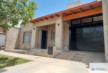 Casa en  Calle Juan Bautista Justo 3363-3499, Maipú, Mendoza, Arg