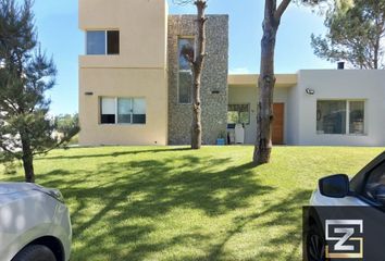 Casa en  La Costa, Provincia De Buenos Aires, Arg