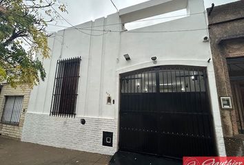 Casa en  Calle Juan José Paso 526, Campana, B2804, Provincia De Buenos Aires, Arg