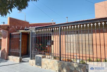 Casa en  Calle Los Pintores Casa 2, Maipú, Mendoza, Arg