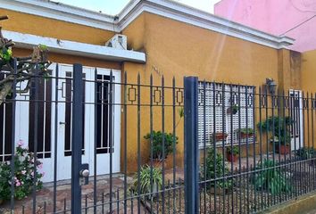 Casa en  Avenida Sesenta Y Seis 1870, La Plata, B1910, Provincia De Buenos Aires, Arg