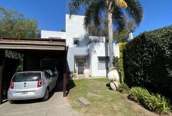 Casa en  Avenida Padre Luchesse, Villa Allende, Colón, Córdoba, Arg