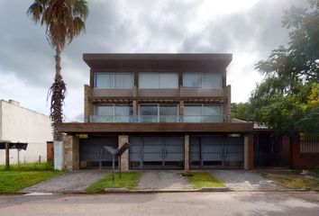 Casa en  Calle Dieciocho 65, La Plata, B1896, Provincia De Buenos Aires, Arg