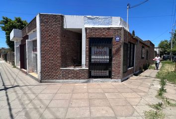 Locales en  Calle Libertad 4999, José Carlos Paz, José C. Paz, B1665, Provincia De Buenos Aires, Arg