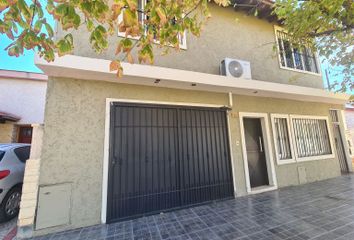 Casa en  Calle Vigil 43, Maipú, M5515, Mendoza, Arg