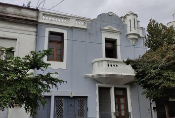 Casa en  Calle Caracas 953, Buenos Aires, Ciudad Autónoma De Buenos Aires, C1406, Ciudad Autónoma De Buenos Aires, Arg