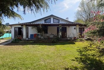 Casa en  Calle Los Almendros 1861, Sierra De Los Padres, General Pueyrredón, Provincia De Buenos Aires, Arg