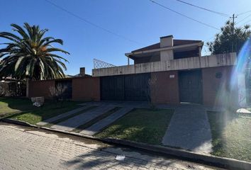 Casa en  Calle Pringles 110, Yerba Buena, T4107, Tucumán, Arg