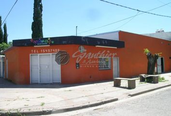 Locales en  Calle Barnetche Sansón 2145, Campana, Provincia De Buenos Aires, Arg