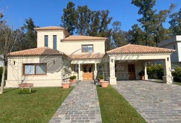 Casa en  Calle Parodi Lorenzo 26-26, Lomas Del Río Luján, Campana, Provincia De Buenos Aires, Arg