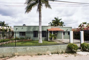 Casa en  Las Margaritas De Cholul, Mérida, Yucatán