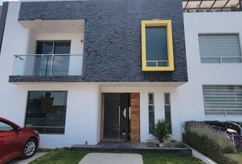 Casa en  Privada Valle Del Colibrí, Pachuca De Soto, Hidalgo, 42082, Mex