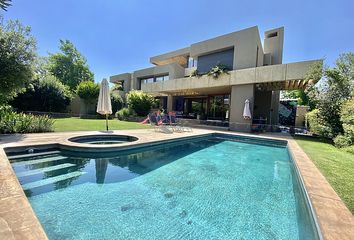 Casa en  Lo Barnechea, Provincia De Santiago