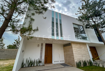 Casa en  Paseo Solares, Base Aerea Militar No 5, Zapopan, Jalisco, 45019, Mex