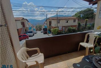 Casa en  Aguacatala, Medellín
