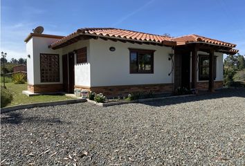 Casa en  El Carmen De Viboral, Antioquia