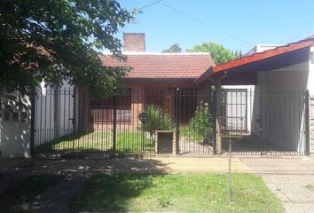 Casa en  Calle Gelly Y Obes 1769, San Miguel, B1663, Provincia De Buenos Aires, Arg