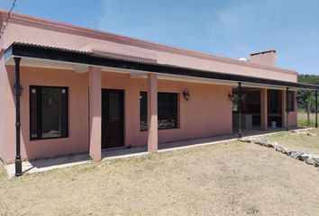 Casa en  Carmen De Areco, Provincia De Buenos Aires, Arg