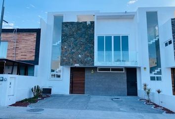 Casa en  Calle 2da De Balcones, Juriquilla, Lomas, Ecológico La Rica, Querétaro, 76226, Mex