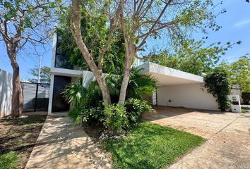 Casa en condominio en  Pueblo Cholul, Mérida, Yucatán