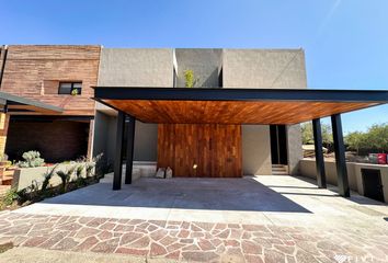 Casa en  Altozano, Santiago De Querétaro, Querétaro, Mex