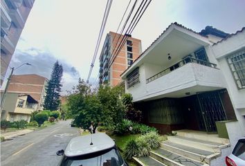 Casa en  Conquistadores, Medellín