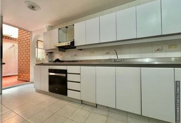 Apartamento en  Laureles, Medellín