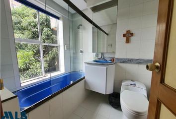 Apartamento en  Poblado, Medellín