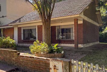 Casa en  Bosque Peralta Ramos, Mar Del Plata