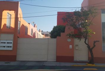 Casa en  Santa Cruz Los Angeles, Municipio De Puebla